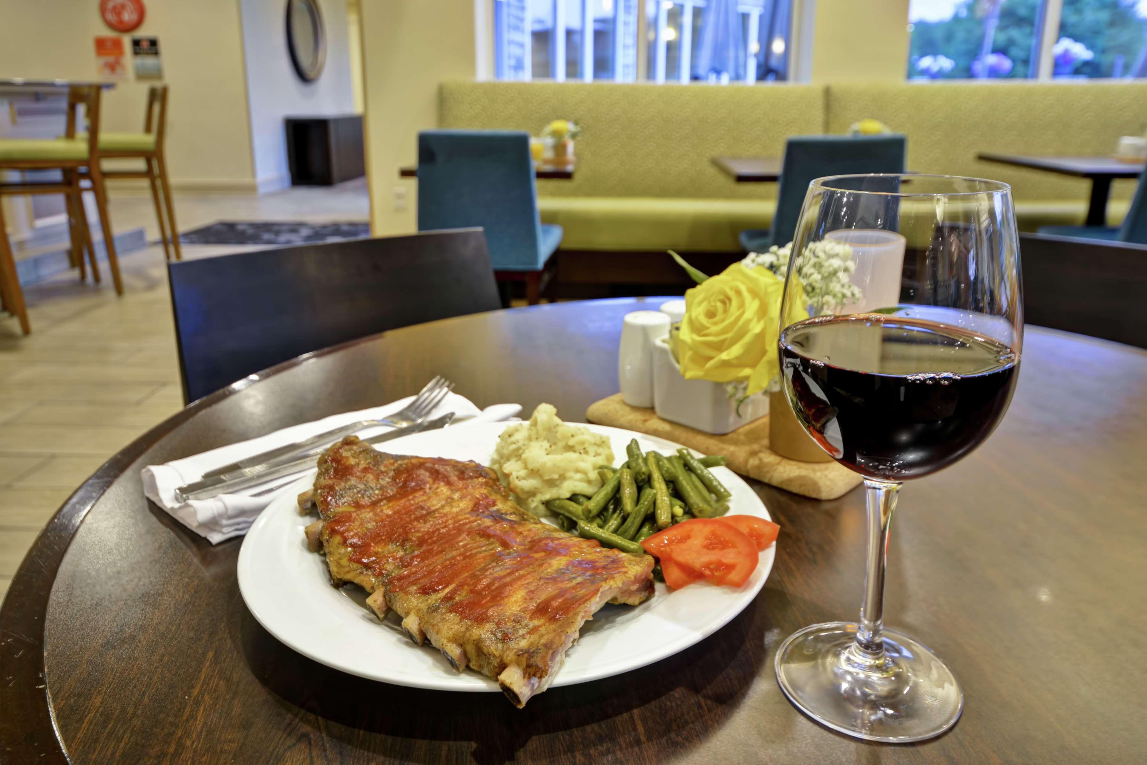 Hilton Garden Inn Fort Collins Dış mekan fotoğraf