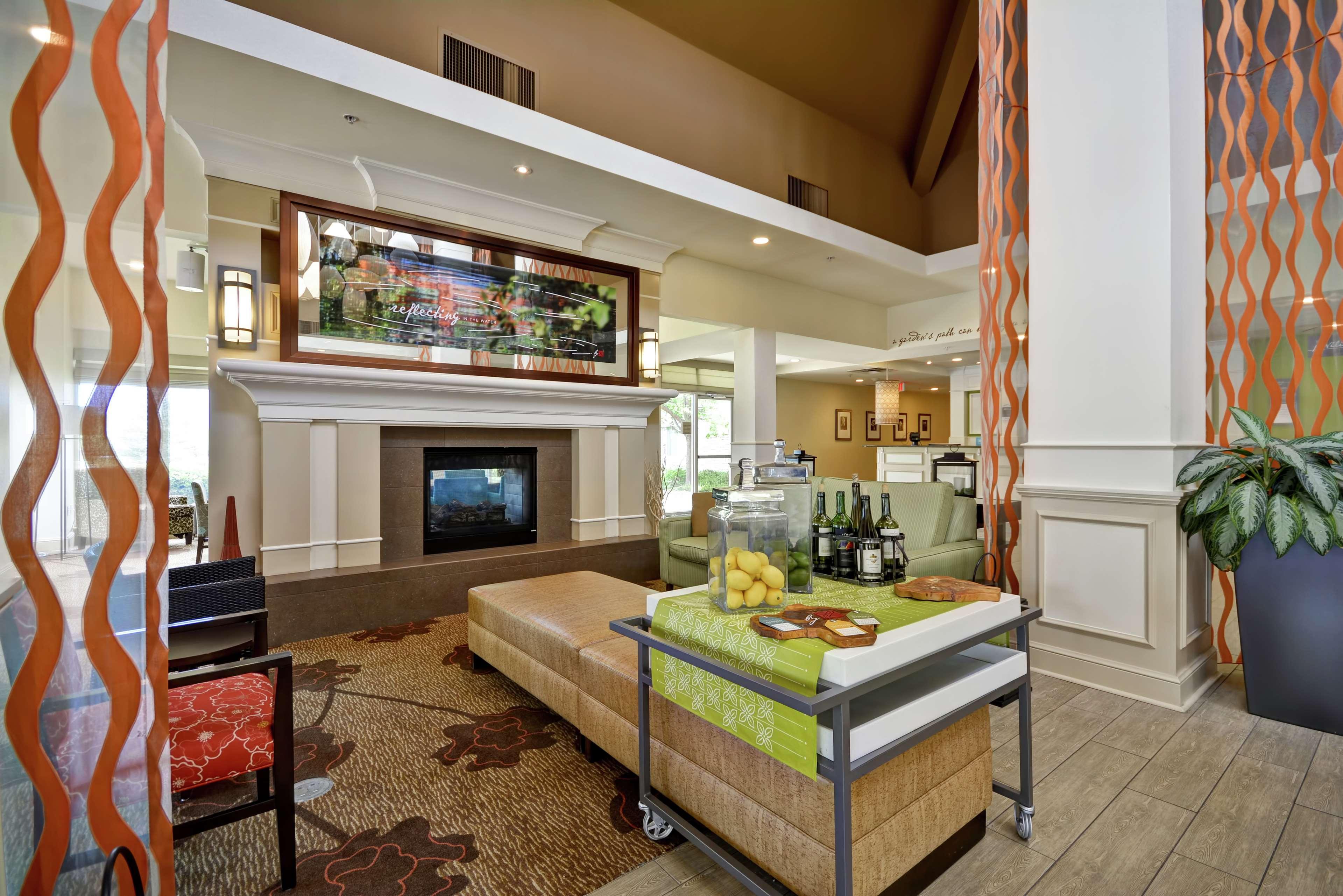 Hilton Garden Inn Fort Collins Dış mekan fotoğraf