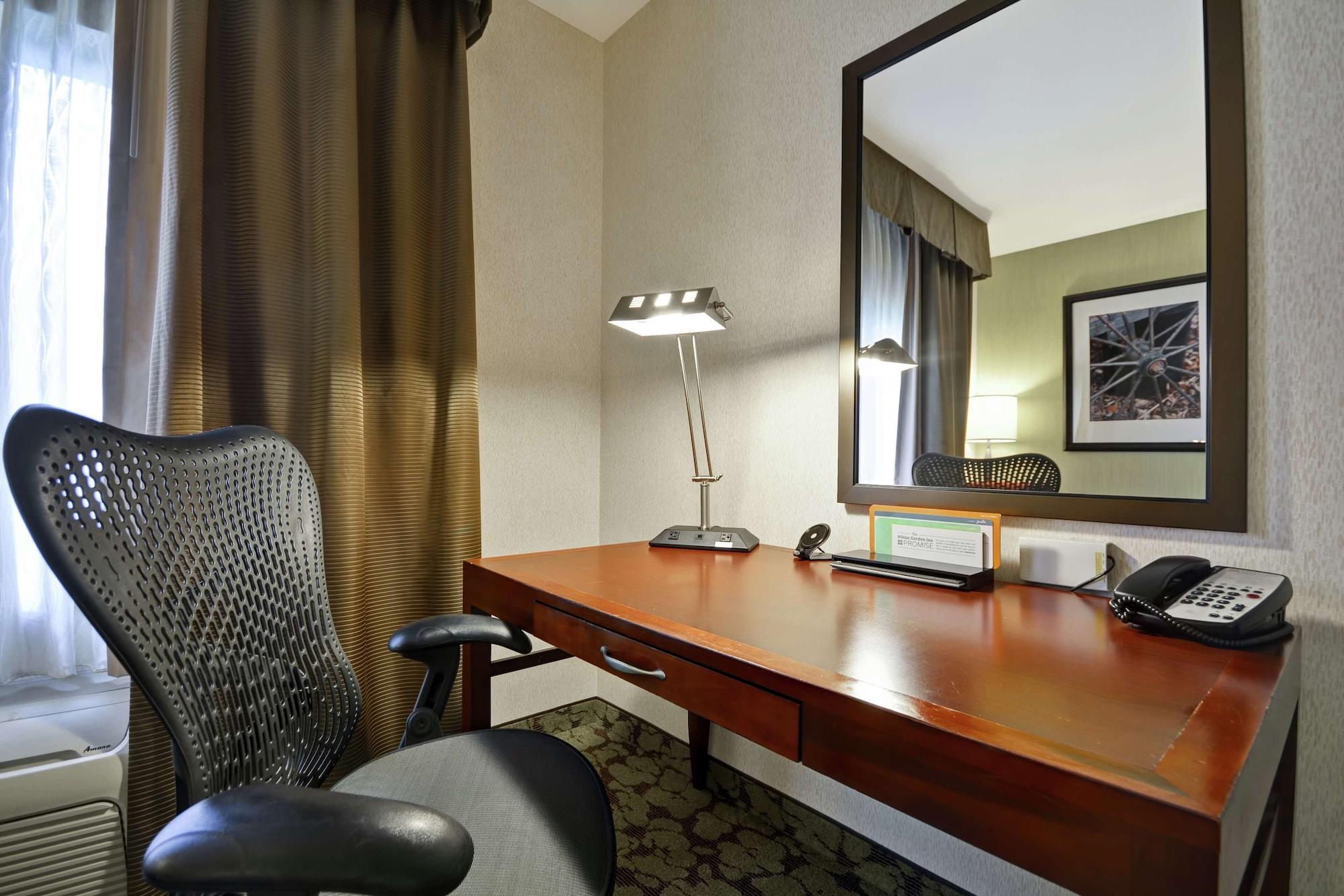 Hilton Garden Inn Fort Collins Dış mekan fotoğraf