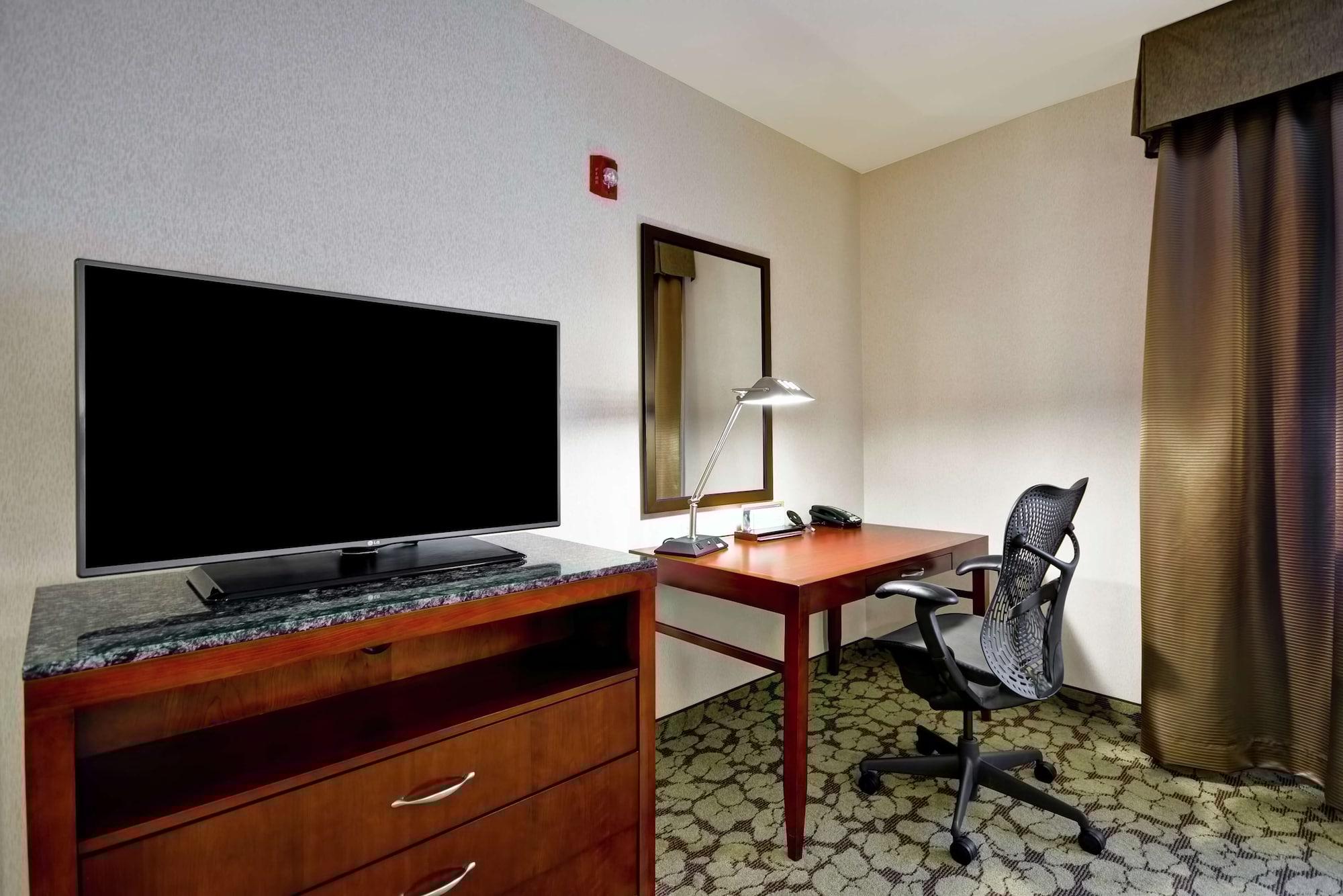 Hilton Garden Inn Fort Collins Dış mekan fotoğraf