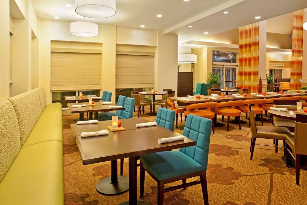 Hilton Garden Inn Fort Collins Dış mekan fotoğraf